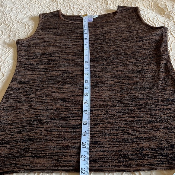 Misook Two Piece Twin Set - Picture 7 of 9